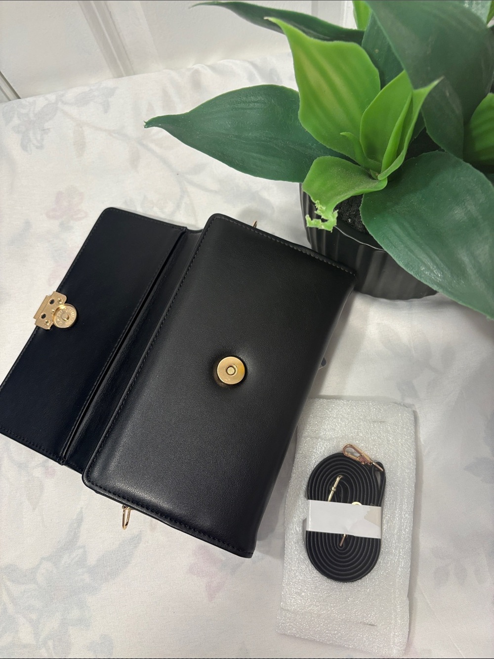 ALCAZO Black Leather-Look Crossbody Clutch Bag New With Tags - Picture 8 of 9